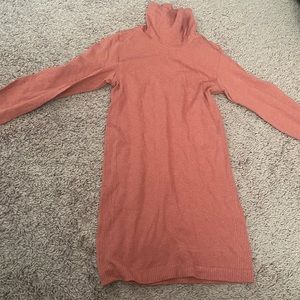 Lululemon turtleneck long sleeve top